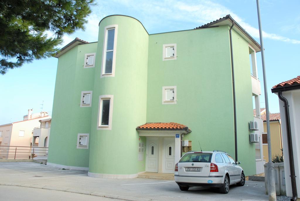 Apartments Green Village Premantura Exterior foto