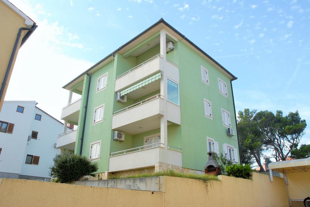 Apartments Green Village Premantura Exterior foto