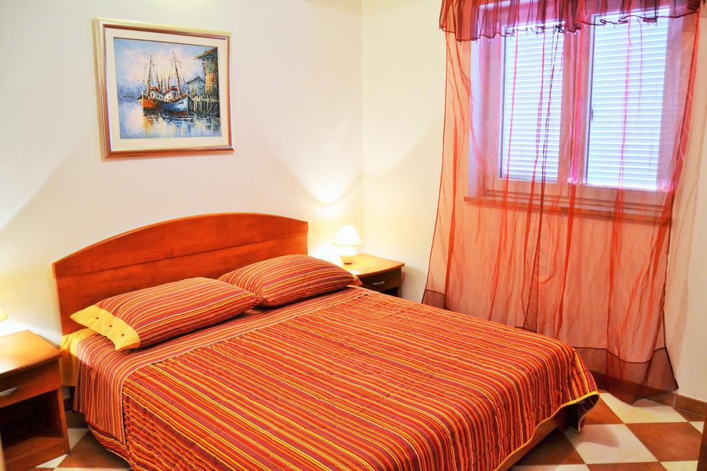 Apartments Green Village Premantura Cameră foto